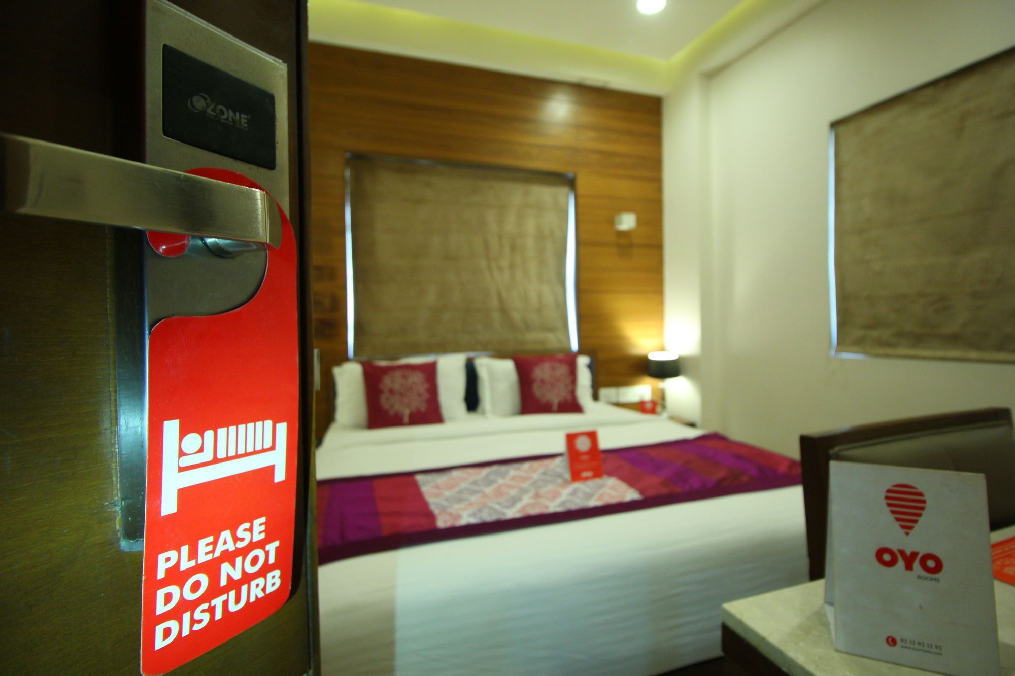 Oyo 8992 Hotel Kyra Ahmedabad Exterior foto
